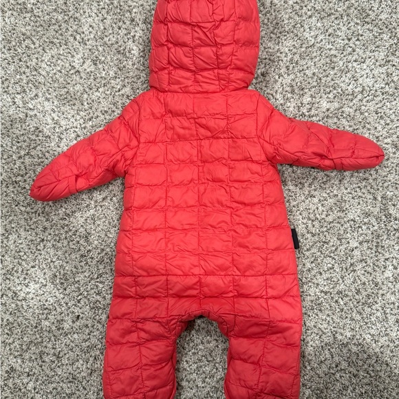 The North Face Thermoball Infant Bunting Snow Suit - Picture 4 of 5